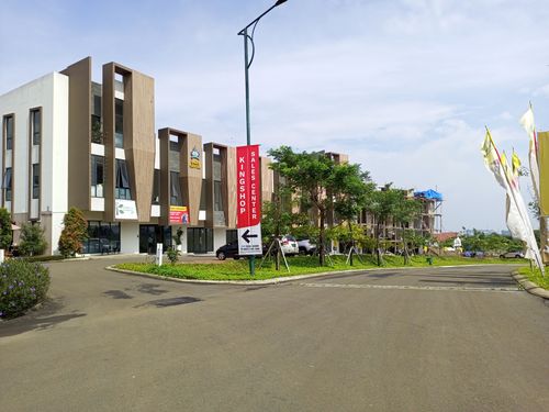 foto gerbang perumahan RANCAMAYA GOLF ESTATE-KINGSHOP
