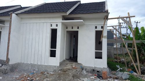foto tampak rumah tipe 28 perumahan BYPASS RESIDENCE