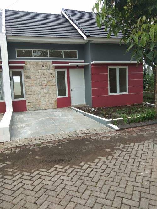 foto contoh rumah perumahan Permata Royal Manissa