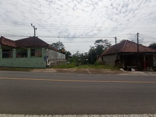 foto gerbang perumahan PESONA BUMI KLEMUNAN