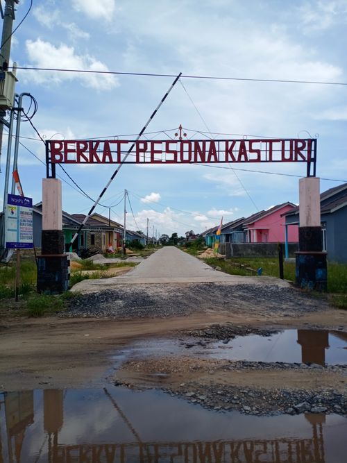 foto gerbang perumahan BERKAT PESONA KASTURI TAHAP 1
