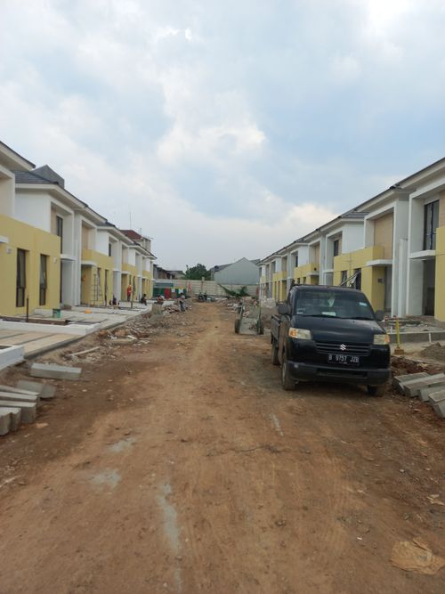 foto posisi tengah perumahan CITRA RAYA -CLUSTER AVANTE