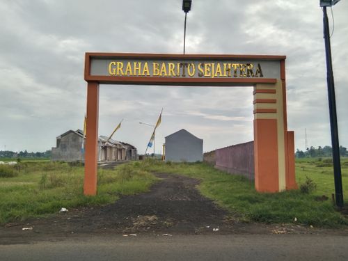 foto gerbang perumahan GRIYA BERLIAN