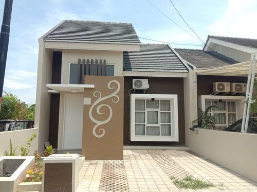 foto tampak rumah tipe D03 perumahan Grand Bale Agung Denasri
