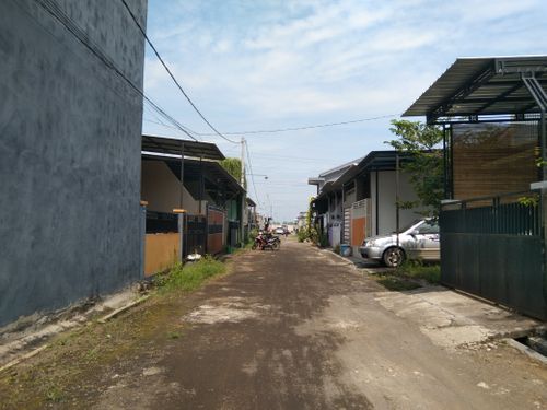 foto posisi tengah perumahan PURI FIRDAUS REGENCY