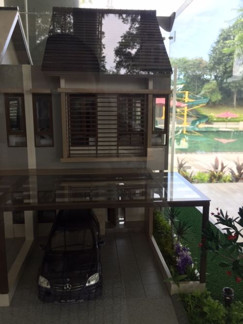 foto tampak rumah tipe Alora perumahan BUKIT GOLF LAGOON PARK