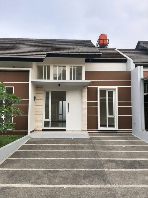 foto tampak rumah tipe 87/170 perumahan TAMAN KOPO INDAH V