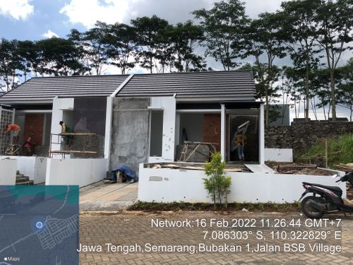 foto tampak rumah tipe Mahoni 36 perumahan BSB Village Lokka Kayon