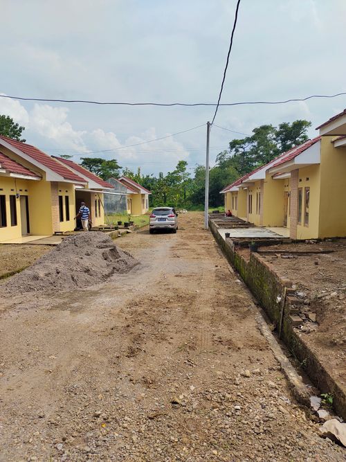 foto posisi tengah perumahan OEMAH TANJUNG ASRI