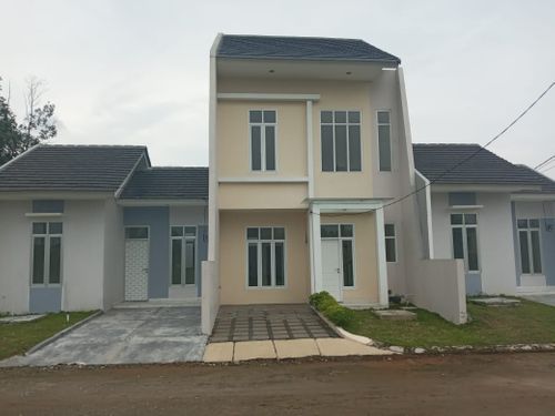 foto tampak rumah tipe T72/119 perumahan TANGERANG KENCANA RESIDENCE