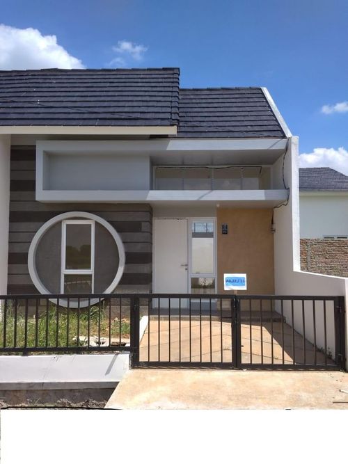 foto tampak rumah tipe senopati 27-63 perumahan GRAND RESIDENCE CITY