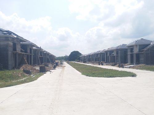 foto posisi tengah perumahan VILLA KUTA INDAH