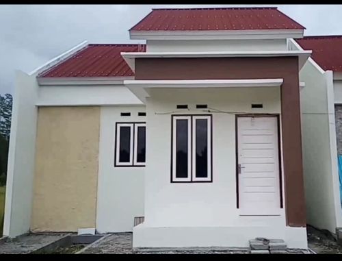 foto tampak rumah tipe LILY perumahan VILLA MUTIARA MASOHI