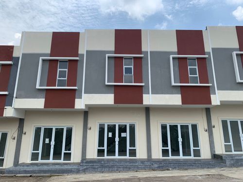 foto tampak rumah tipe THE CENTRAL perumahan TENJO CITY