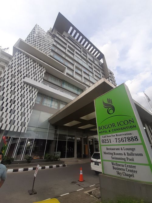 foto gerbang perumahan APARTEMEN BOGOR ICON TOWER BRAVIA