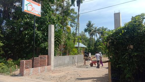 foto gerbang perumahan Griya Hannah Asri Laban