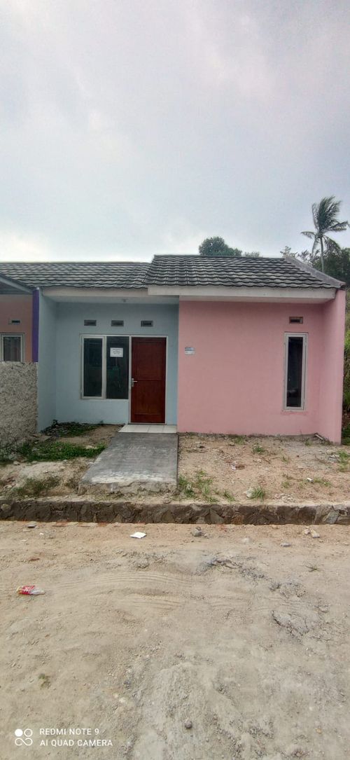 foto tampak rumah tipe subsidi perumahan Villa Asri Residence 2