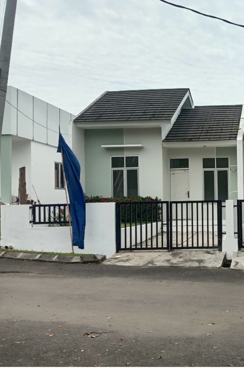foto tampak rumah tipe T36/129 perumahan BOJONG MENTENG RESIDENCE