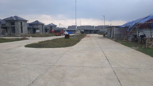 foto posisi tengah perumahan VILLA NUSA DUA