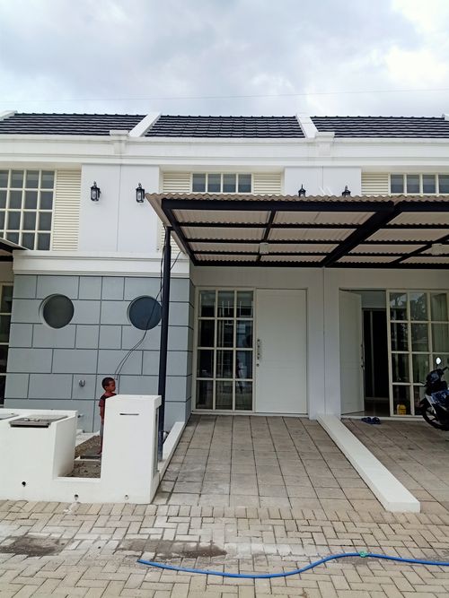 foto contoh rumah perumahan Grand Village