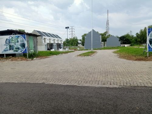 foto gerbang perumahan Grand Village