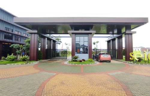 foto gerbang perumahan Seion Serang