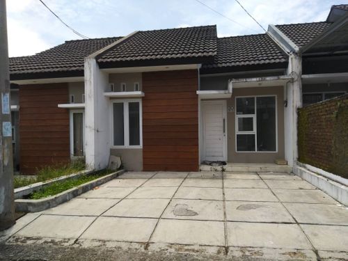 foto tampak rumah tipe 45/75 perumahan PERMATA INTAN REGENCY