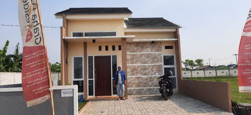 foto tampak rumah tipe G - 11 28/60 perumahan Graha Puri Jejalen