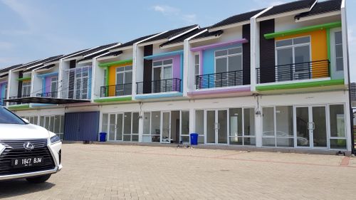 foto tampak rumah tipe RUKO GREEN DD perumahan ARYANA KARAWACI 1