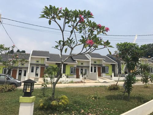 foto tampak rumah tipe 36/84 perumahan ROYAL OASIS RESIDENCE