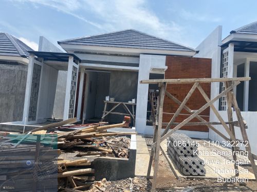 foto tampak rumah tipe Meranti 42 perumahan BSB Village Lokka Kayon