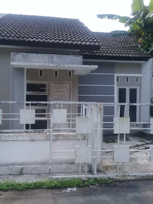 foto tampak rumah tipe 98 perumahan PERMATA CIKURUBUK REGENCY