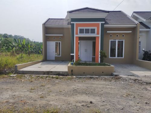 foto tampak rumah tipe 45 E perumahan GRAND KALIORI HILLS