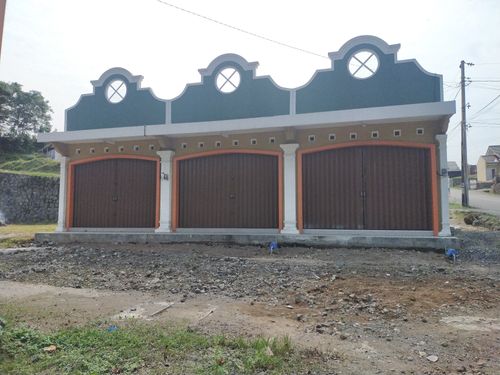 foto tampak rumah tipe 27 TOKO C perumahan GRAND KALIORI HILLS