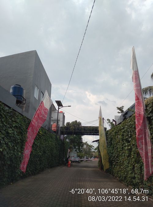 foto gerbang perumahan THE UPPERHOUSE RESIDENCE PD CABE