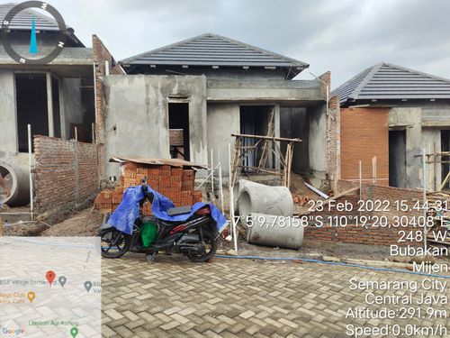 foto tampak rumah tipe Meranti 42 perumahan BSB Village Lokka Kayon