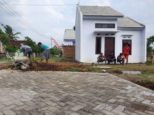 foto contoh rumah perumahan PERUMAHAN PESONA RIVERSIDE