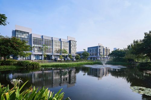 foto tampak rumah tipe Ruko North Avenue CB 4 perumahan CITRALAND THE GREENLAKE SHOPHOUSES