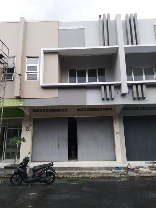 foto tampak rumah tipe RUKO perumahan PERMATA INTAN REGENCY