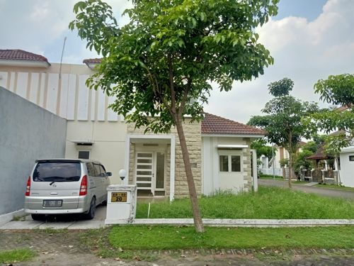 foto tampak rumah tipe GRANADA perumahan Valencia Icon