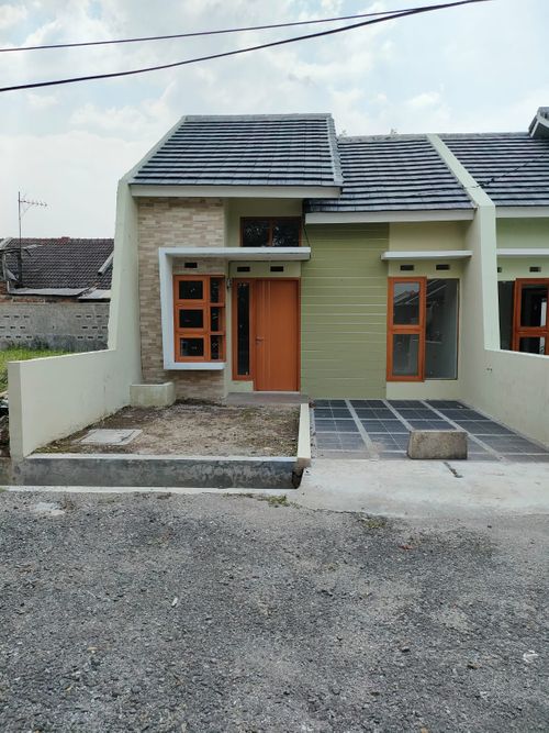 foto tampak rumah tipe 48 perumahan Pesona Ciganitri 1