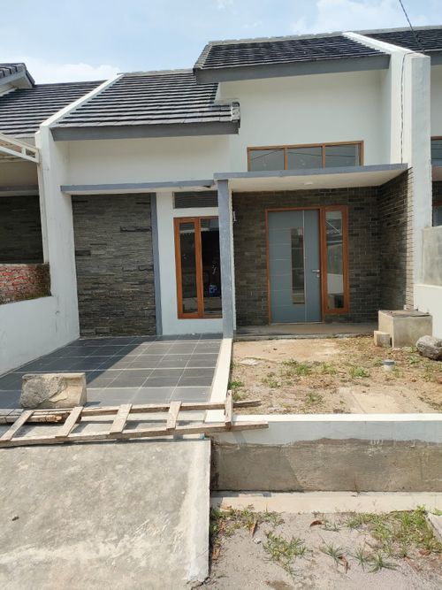 foto tampak rumah tipe 54 perumahan Pesona Ciganitri 1