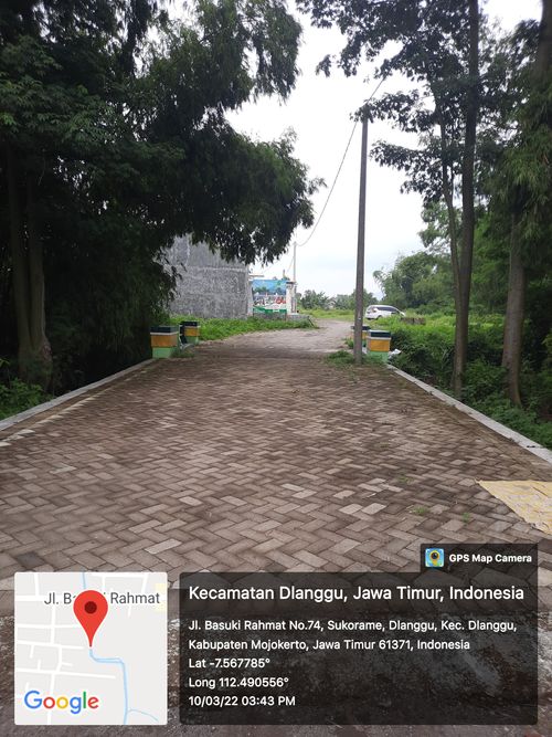 foto gerbang perumahan Amares Residence