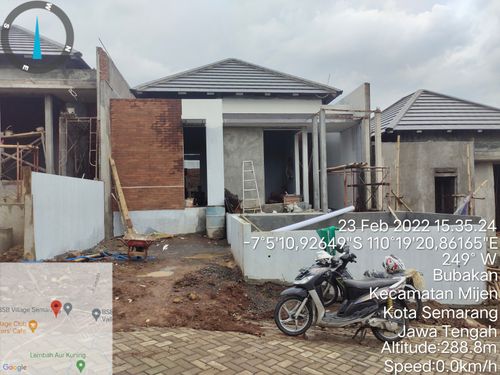 foto tampak rumah tipe Meranti 42 perumahan BSB Village Lokka Kayon