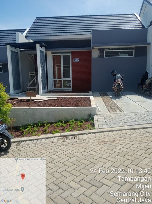 foto tampak rumah tipe Damar 30 perumahan BSB Village Lokka Kayon
