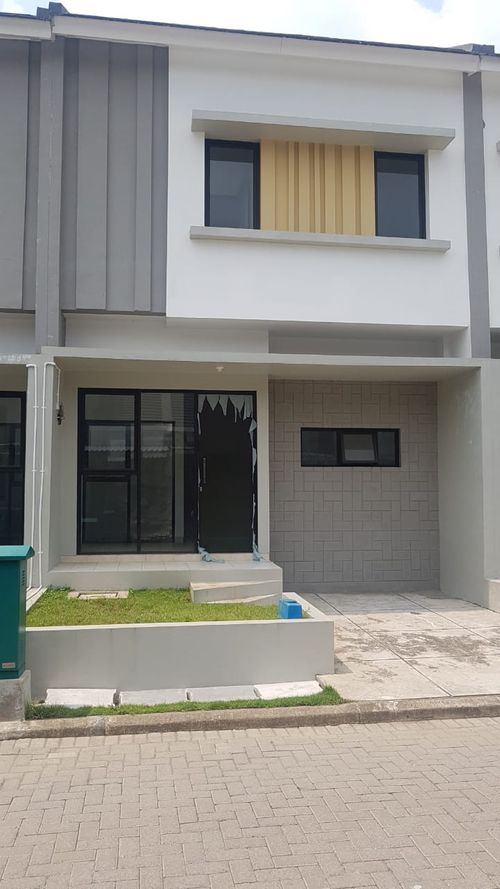 foto tampak rumah tipe 50/48 perumahan Naraya Park