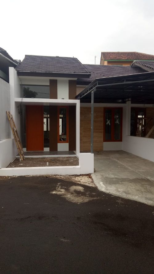 foto tampak rumah tipe 50/142 perumahan PERUMAHAN MENARA LASWI
