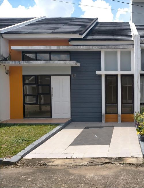 foto tampak rumah tipe C 02 perumahan GRAND SUNAN GIRI