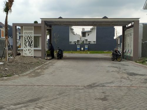 foto gerbang perumahan GRAND ALEXANDRIA 1
