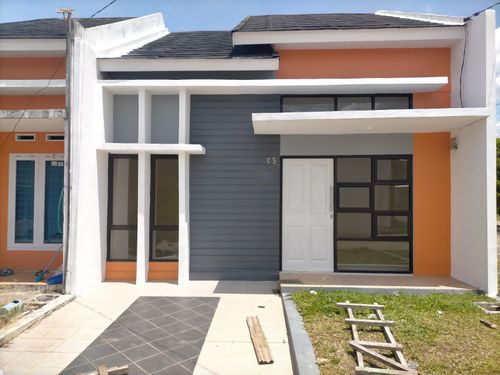 foto tampak rumah tipe C 05 perumahan GRAND SUNAN GIRI